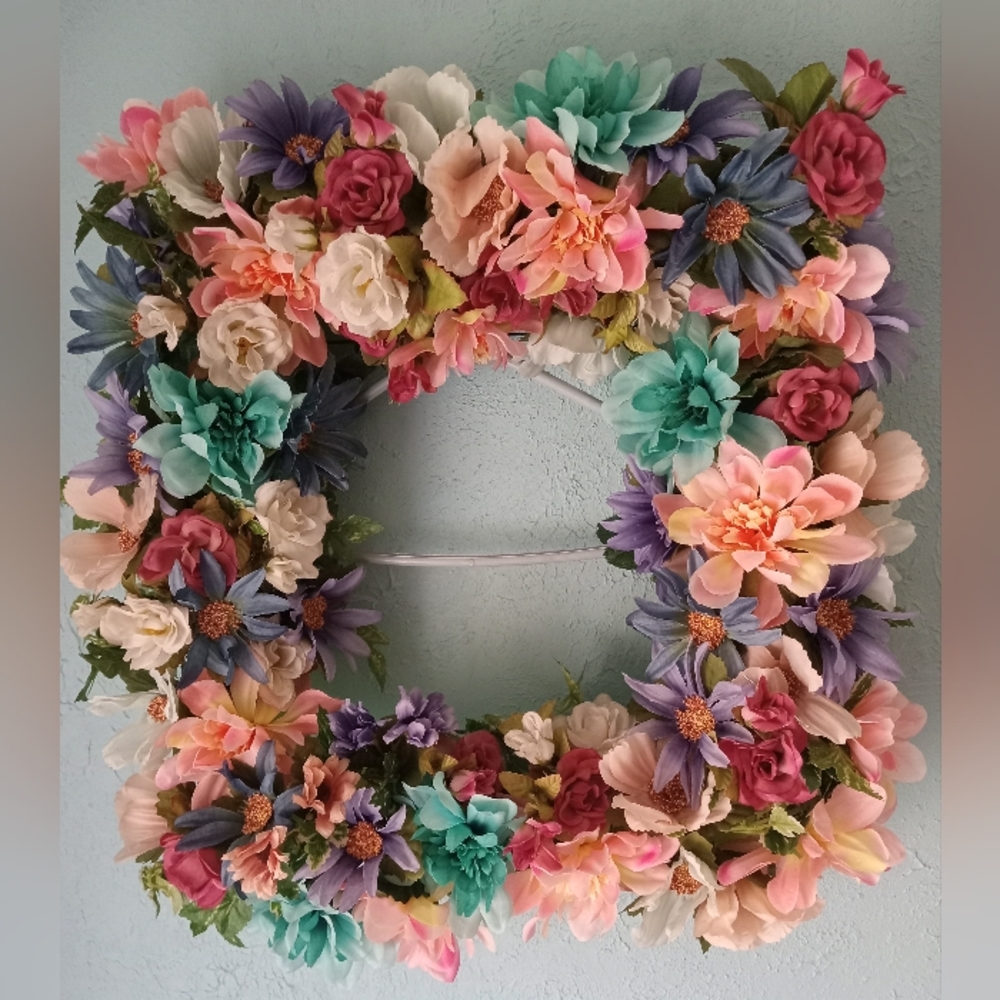 Flower wreath to clip pics in